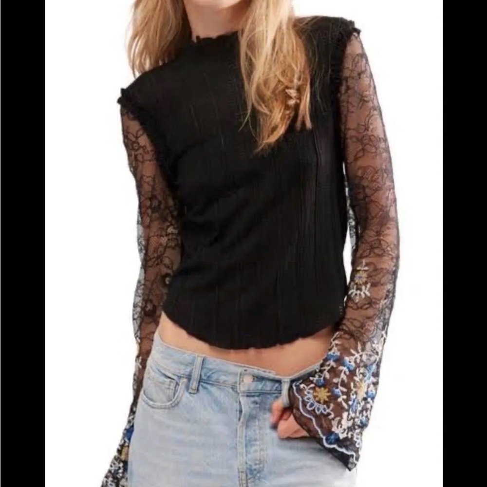 NWT Free People Don’t Blame Me Cuff Top